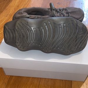 COPY - Yeezy size 9 great for toddler boy or girl